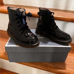 Jacadi - Girl’s boots /like new condition. Dark blue color- size 28